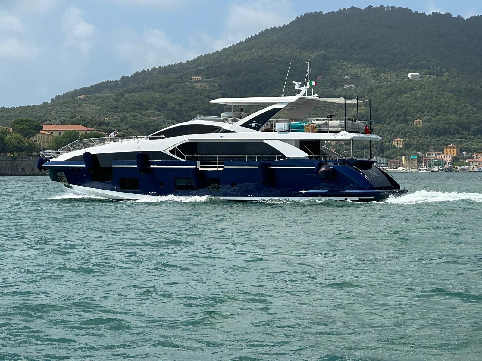 azimut grande 27 metri 2024 (1)